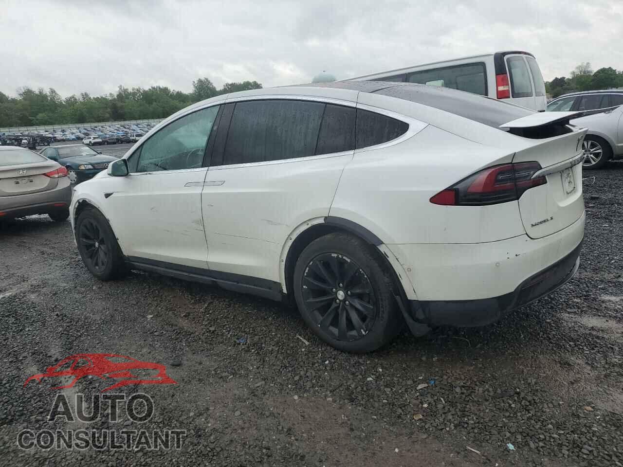 TESLA MODEL X 2017 - 5YJXCAE29HF045697