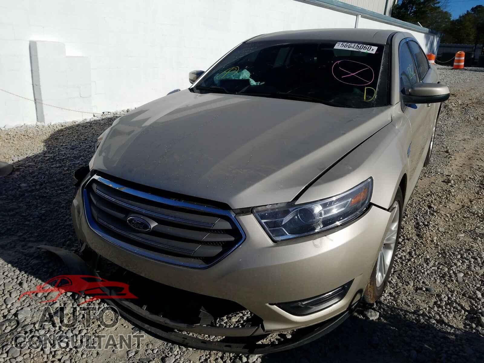 FORD TAURUS 2018 - 1FAHP2E89JG126025