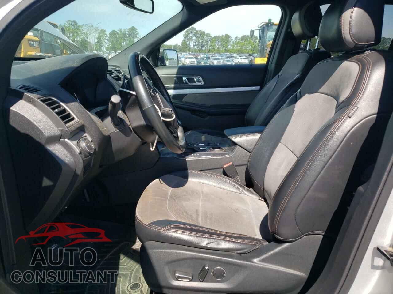 FORD EXPLORER 2017 - 1FM5K7D83HGD10098