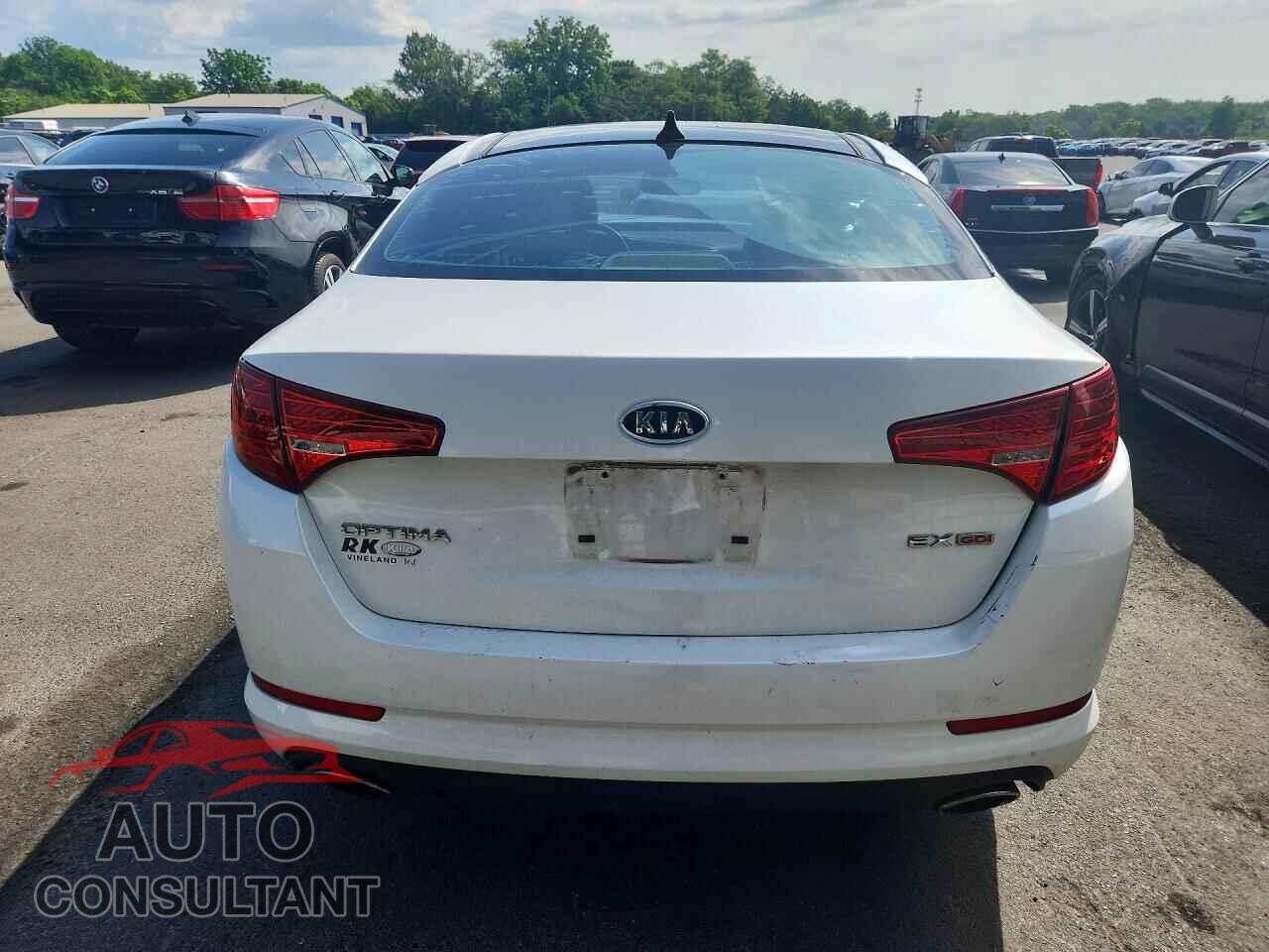 KIA OPTIMA 2011 - KNAGN4A75B5168948