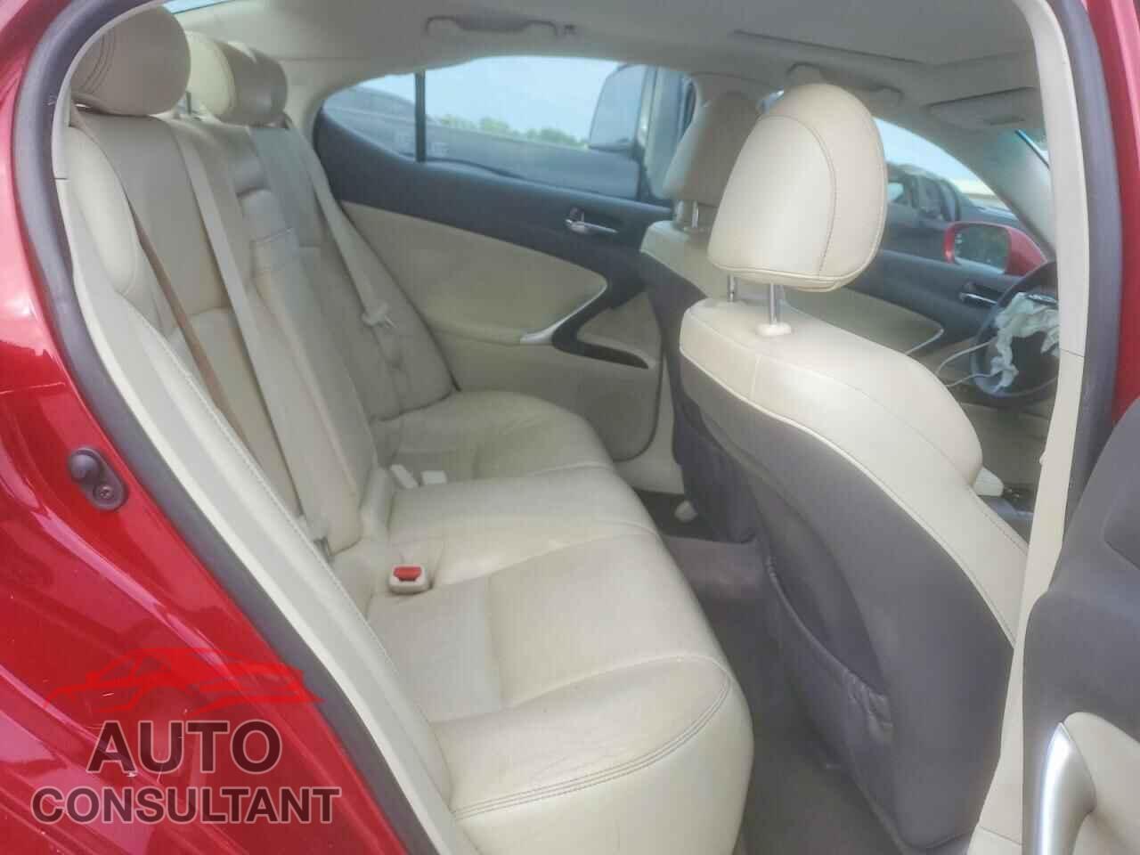 LEXUS IS 2011 - JTHBF5C28B5151643