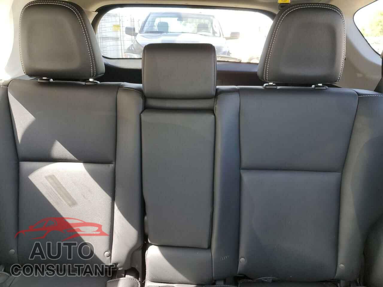TOYOTA RAV4 2018 - 2T3DFREV2JW746424