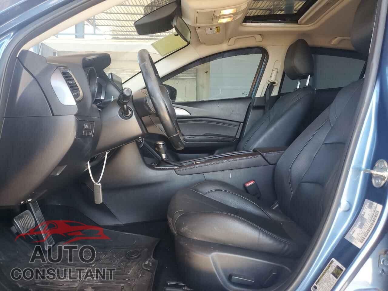 MAZDA 3 2017 - 3MZBN1M33HM133085