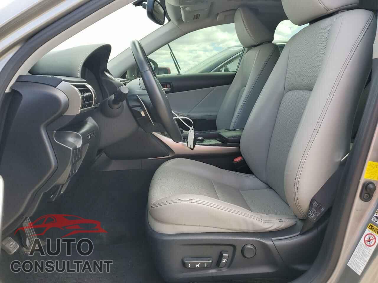 LEXUS IS 2015 - JTHCF1D21F5018983