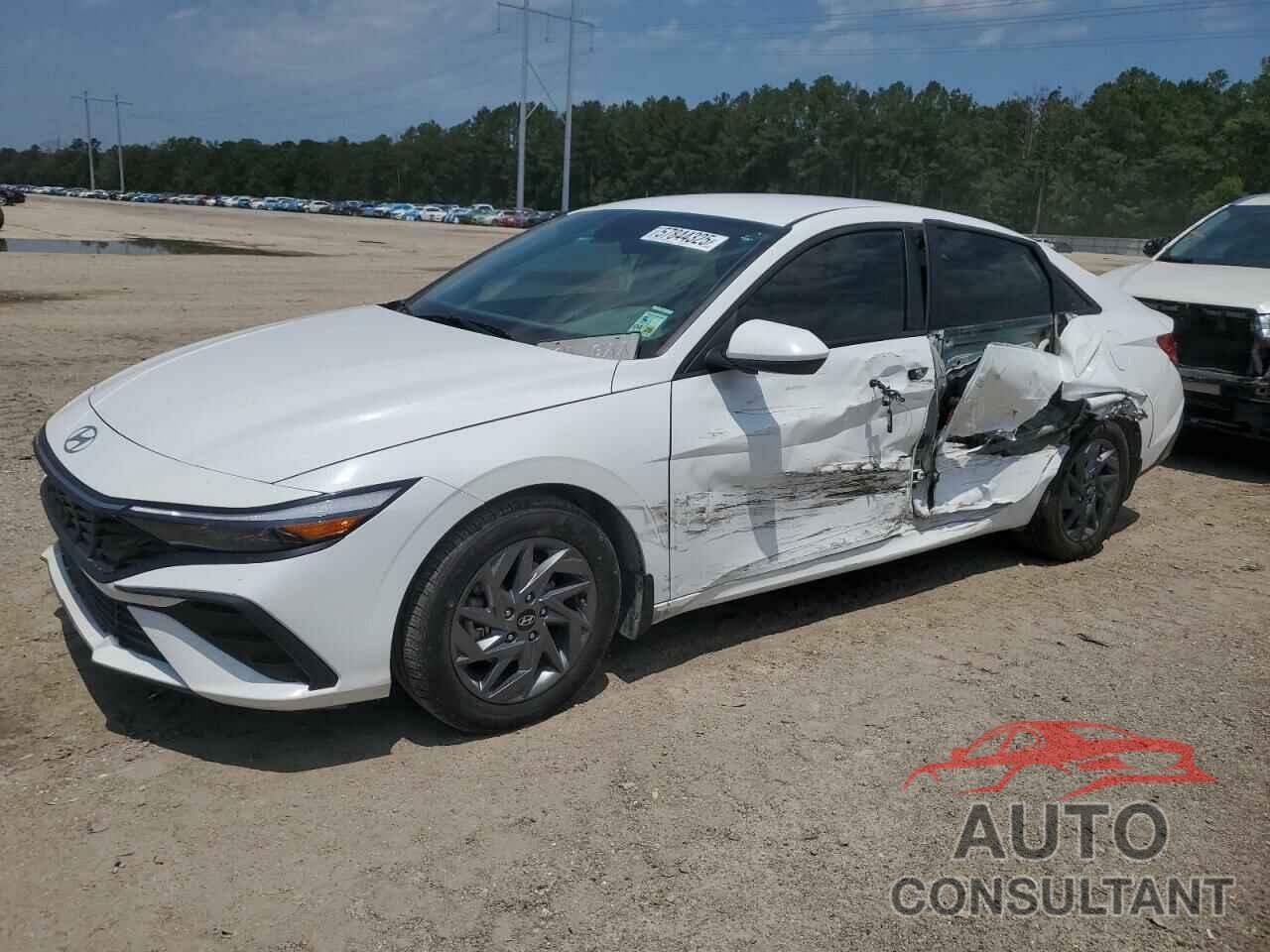 HYUNDAI ELANTRA 2024 - KMHLM4DG1RU700322
