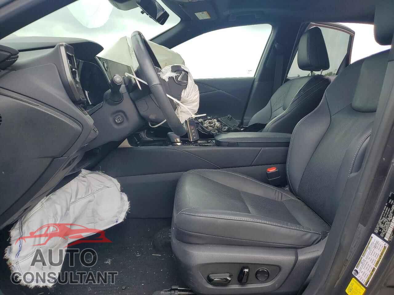 LEXUS UNKNOWN 2024 - 2T2BBMCA3RC032163