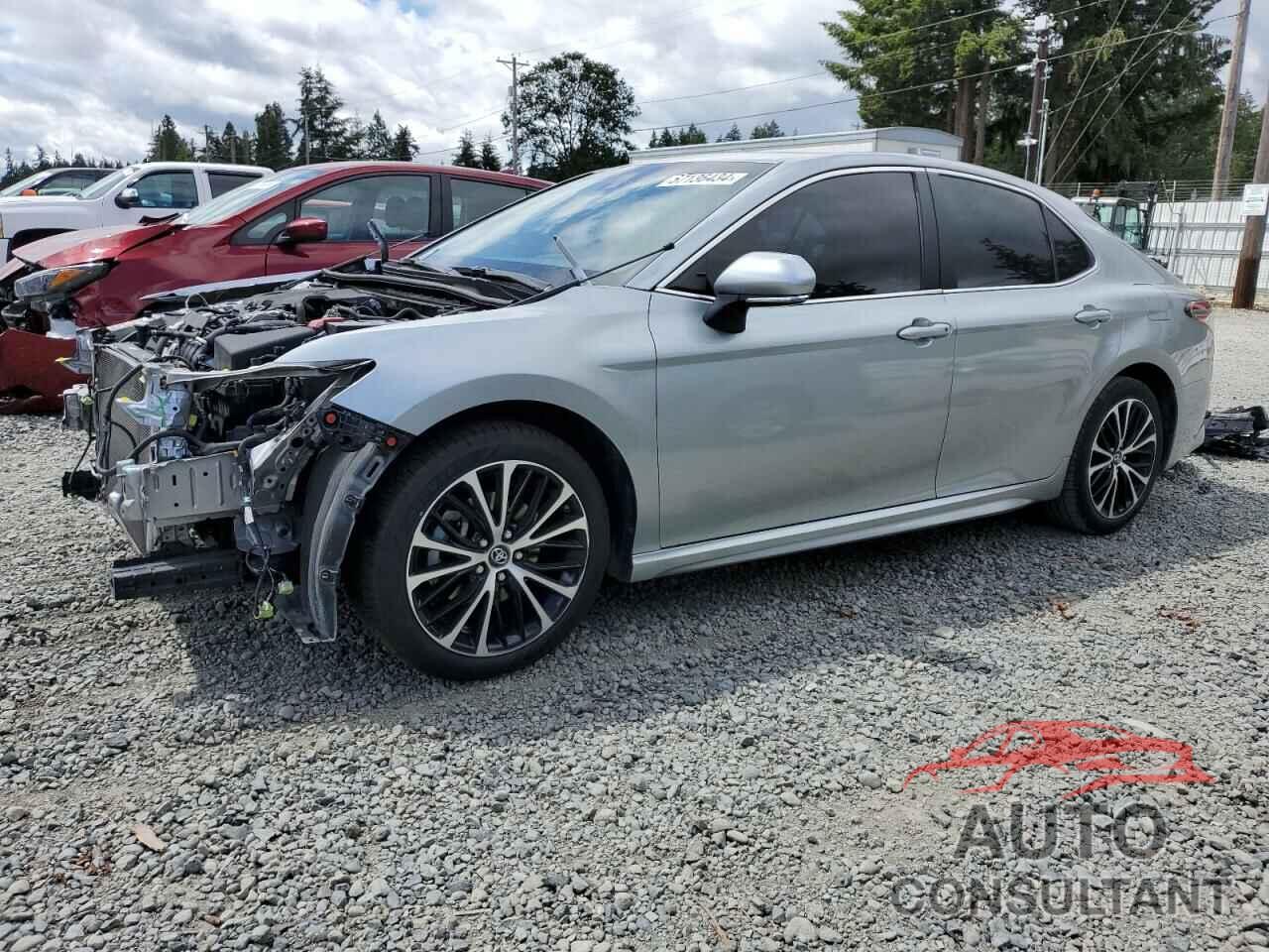 TOYOTA CAMRY 2018 - 4T1B11HK3JU128370