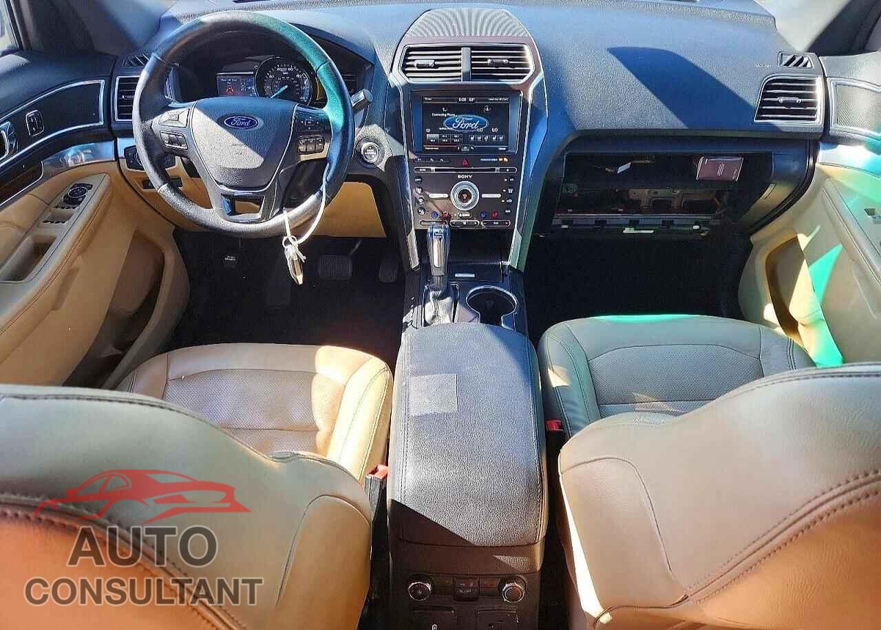 FORD EXPLORER 2016 - 1FM5K8F82GGA00476