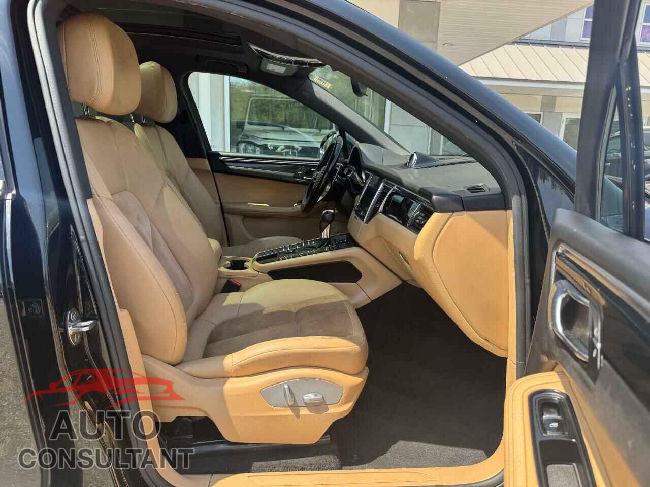 PORSCHE MACAN 2017 - WP1AA2A58HLB80795