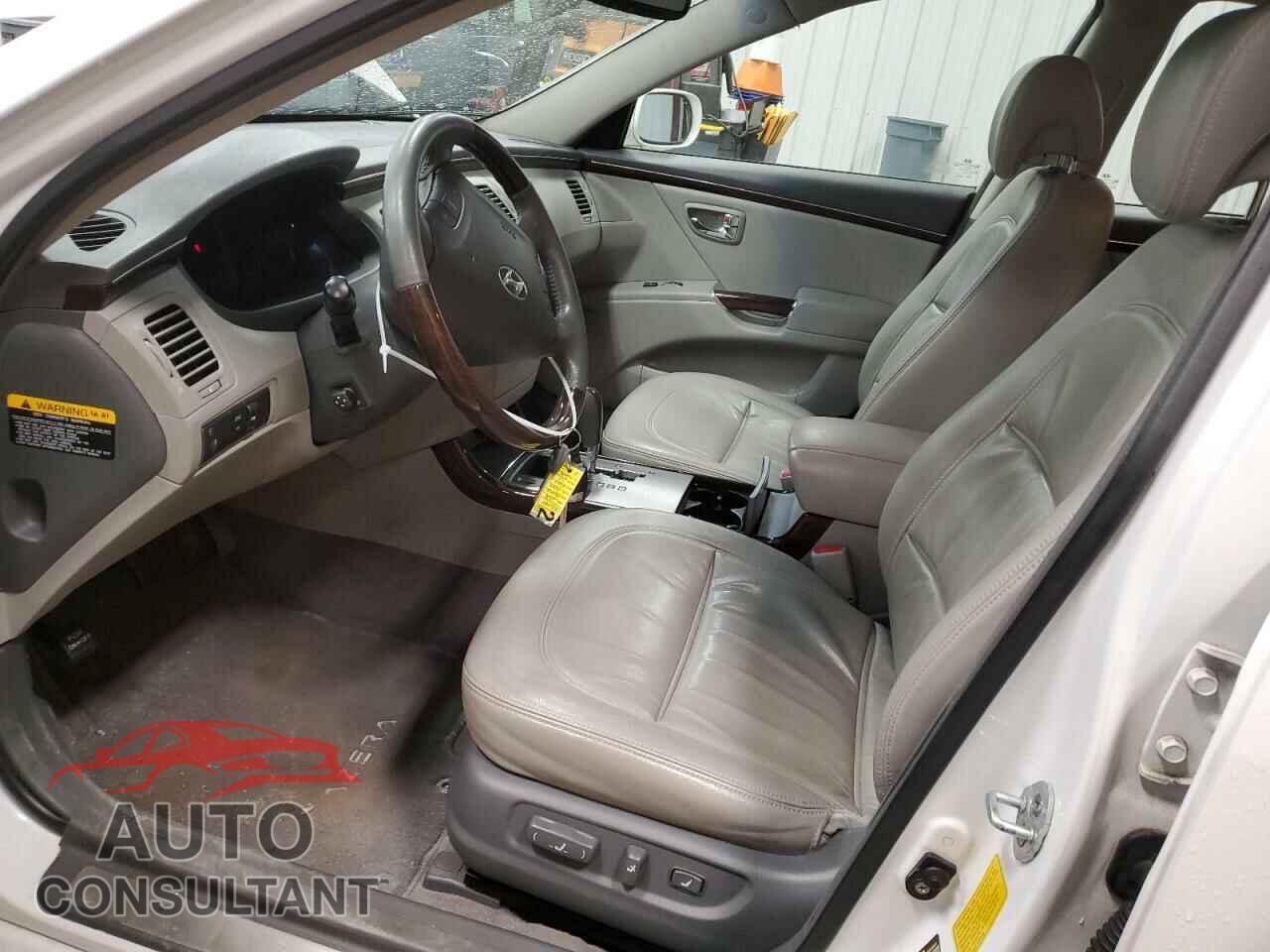 HYUNDAI AZERA 2009 - KMHFC46F29A371099