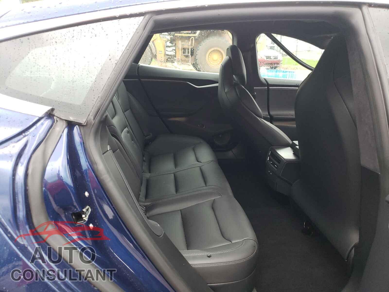 TESLA MODEL S 2019 - 5YJSA1E27KF305148