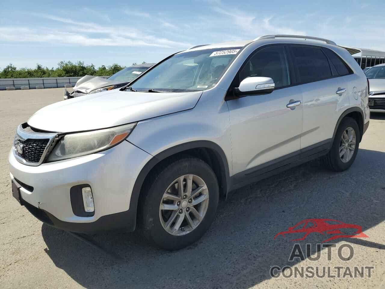 KIA SORENTO 2015 - 5XYKT4A61FG583207