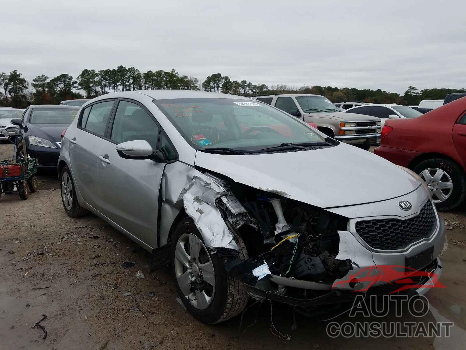 KIA FORTE 2016 - KNAFK5A87G5643882