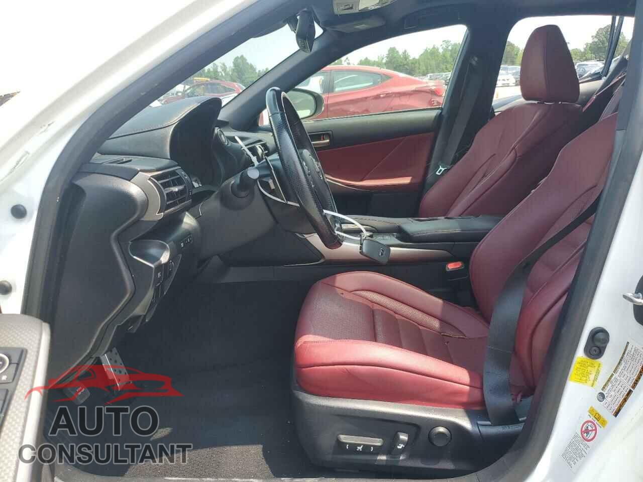 LEXUS IS 2017 - JTHBA1D22H5056977