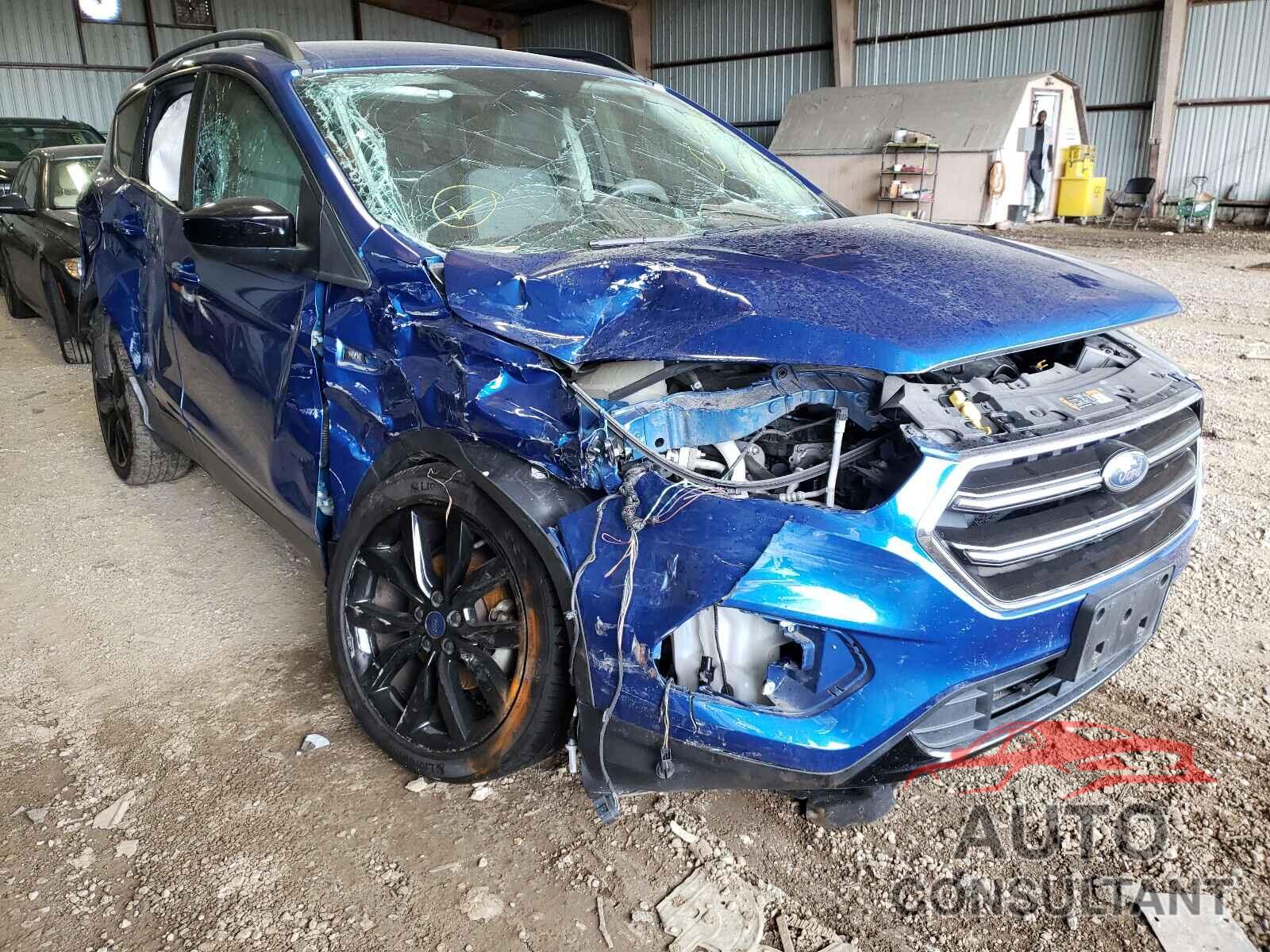 FORD ESCAPE 2017 - 1FMCU0GD8HUC65842