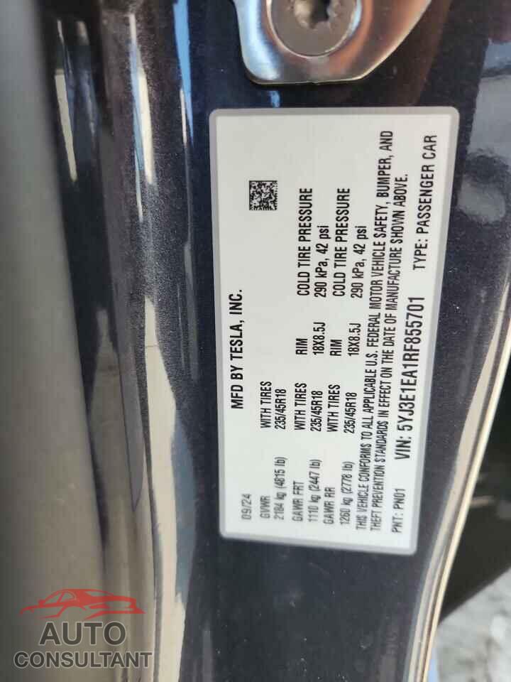 TESLA MODEL 3 2024 - 5YJ3E1EA1RF855701