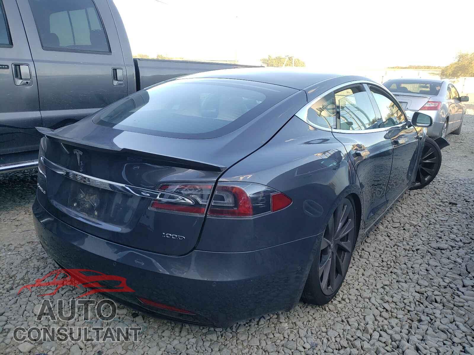 TESLA MODEL S 2018 - 5YJSA1E25JF283570
