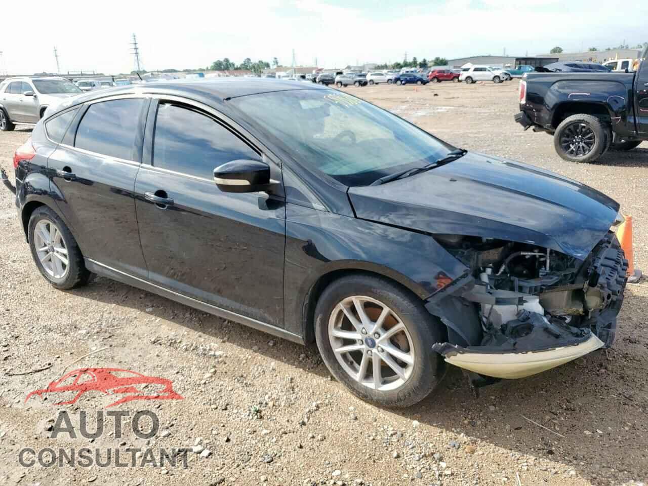 FORD FOCUS 2015 - 1FADP3K25FL210636