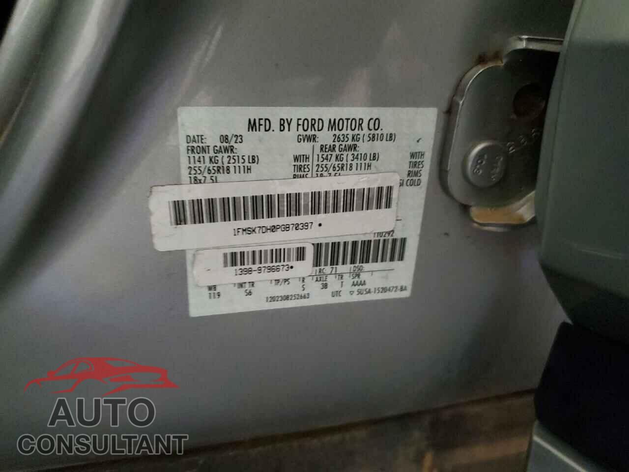 FORD EXPLORER 2023 - 1FMSK7DH0PGB70397