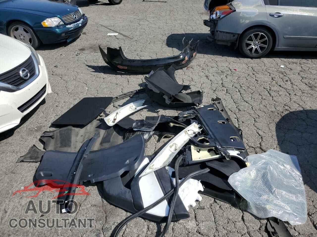 TESLA MODEL 3 2019 - 5YJ3E1EA4KF417678