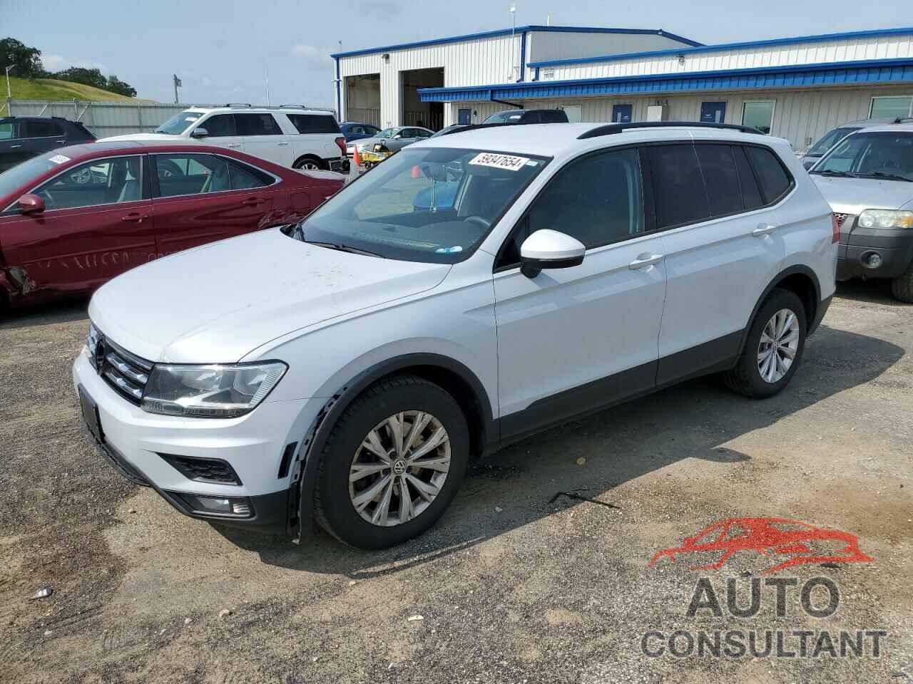 VOLKSWAGEN TIGUAN 2018 - 3VV0B7AXXJM013904