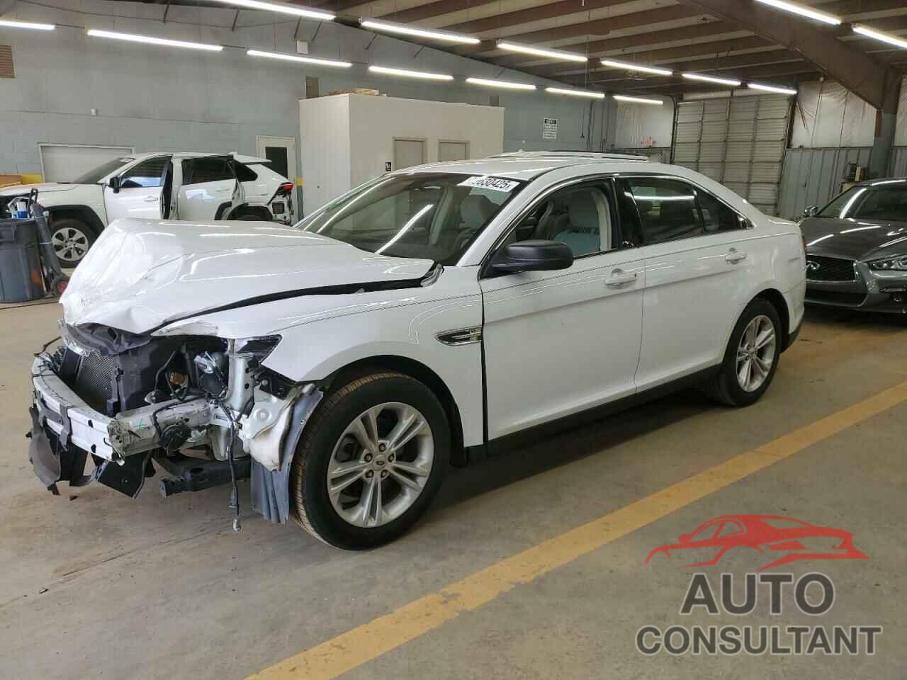 FORD TAURUS 2017 - 1FAHP2D8XHG136896