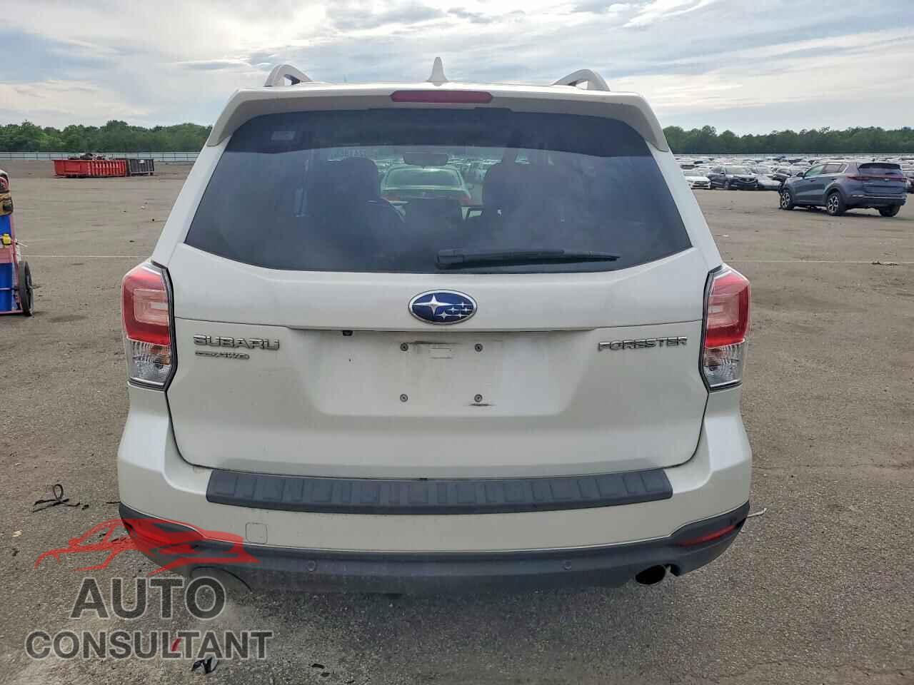 SUBARU FORESTER 2018 - JF2SJARC5JH555328
