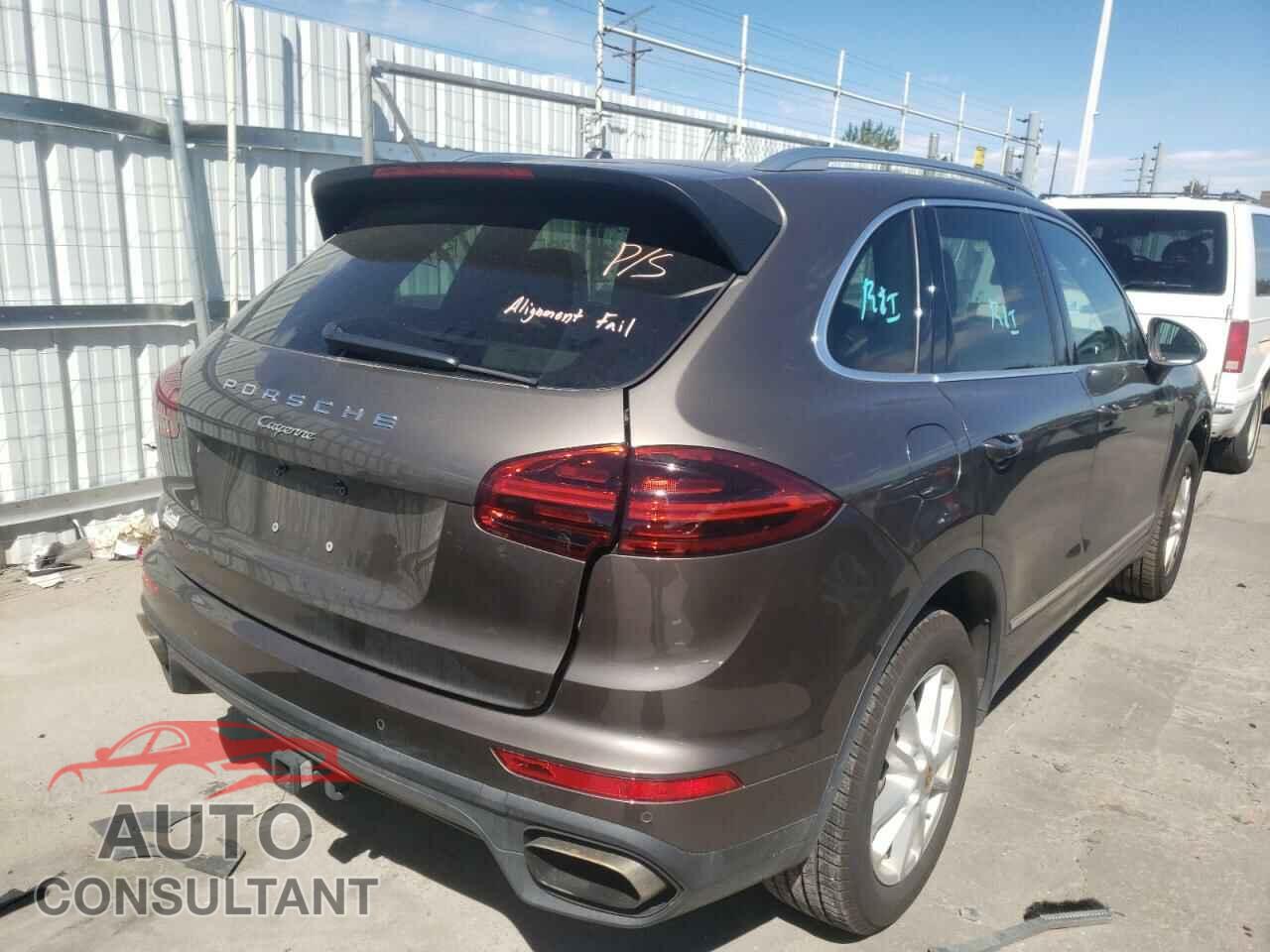 PORSCHE CAYENNE 2016 - WP1AA2A21GLA11383