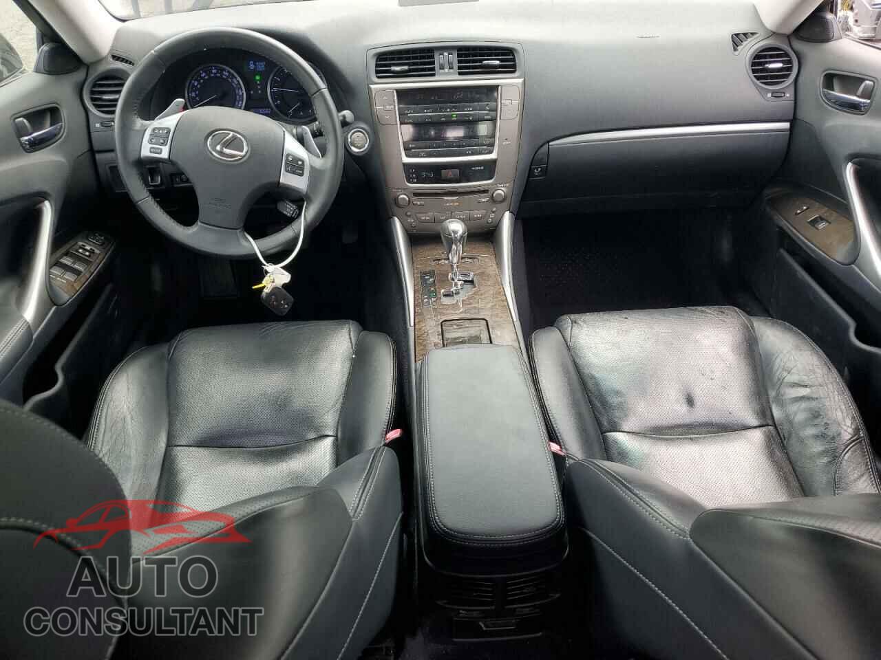 LEXUS IS 2011 - JTHBF5C22B5136782