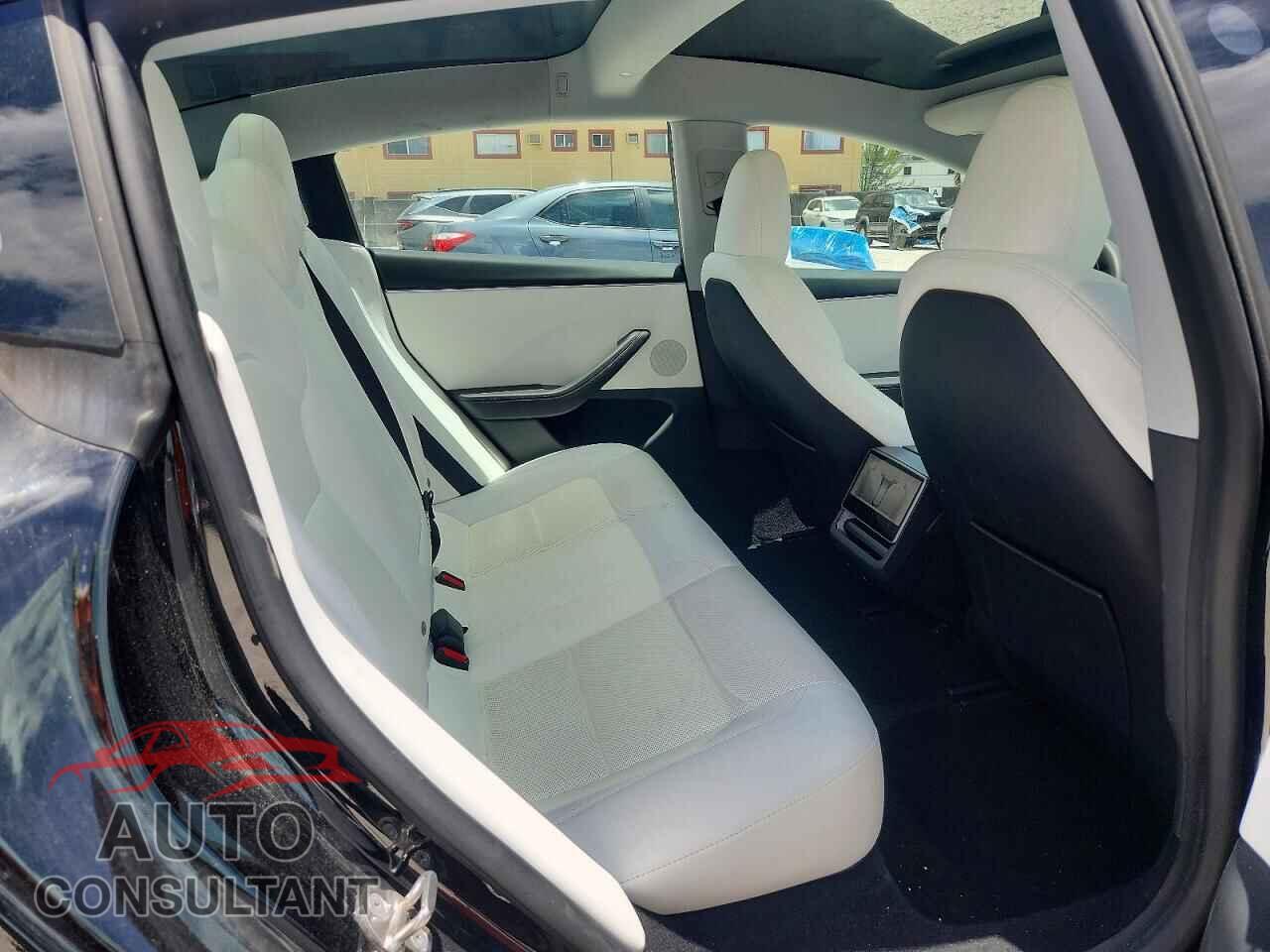 TESLA MODEL 3 2024 - 5YJ3E1EA1RF859280