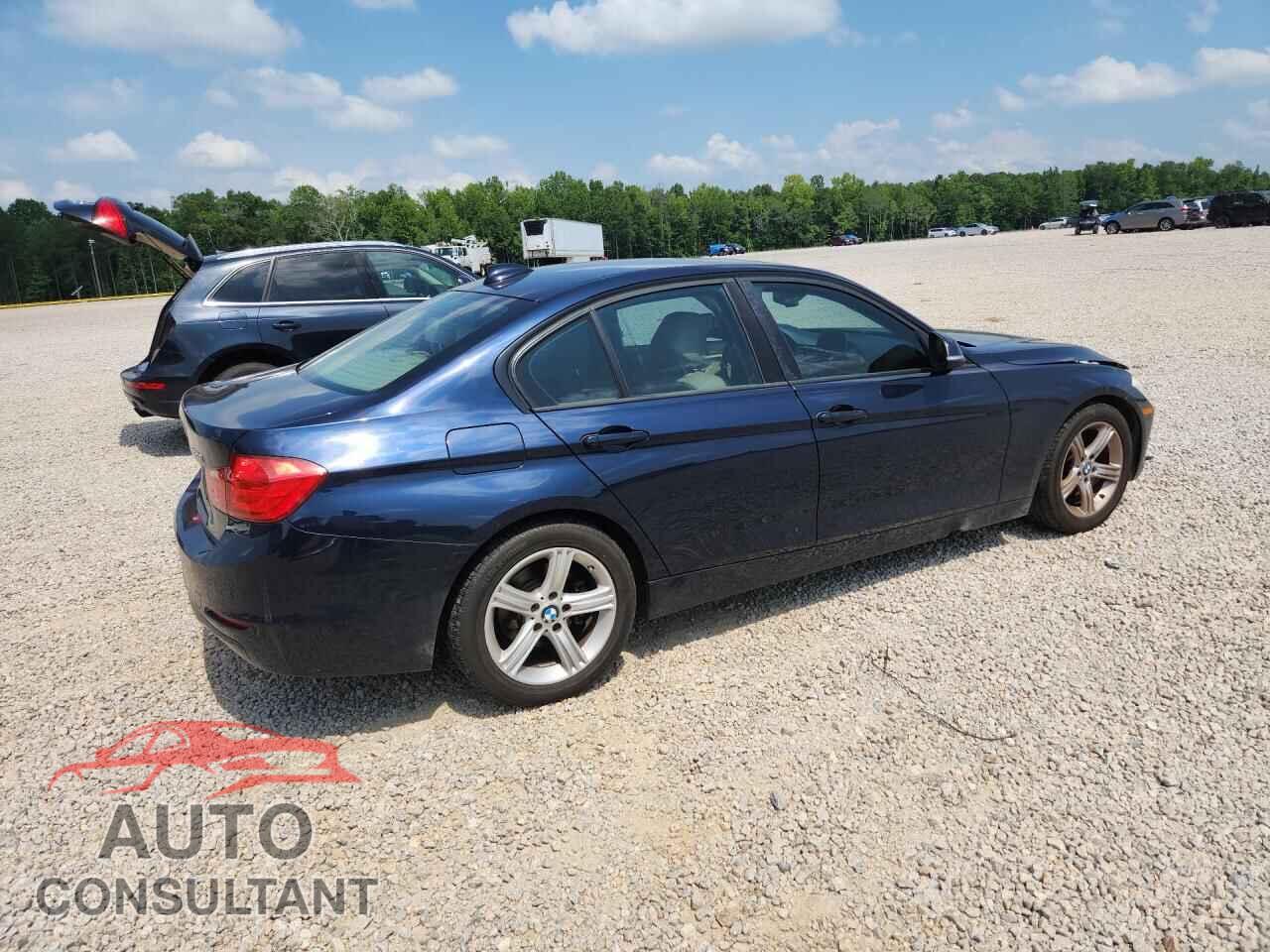 BMW 3 SERIES 2013 - WBA3A5C59DF355618