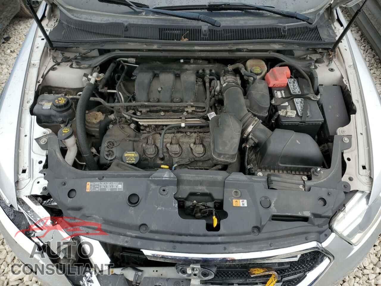 FORD TAURUS 2013 - 1FAHP2E8XDG169082