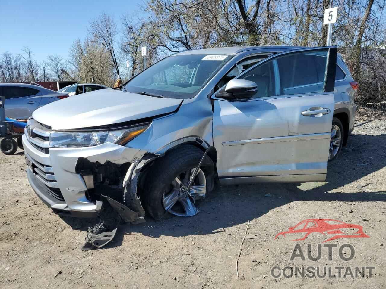 TOYOTA HIGHLANDER 2019 - 5TDDZRFH4KS976999