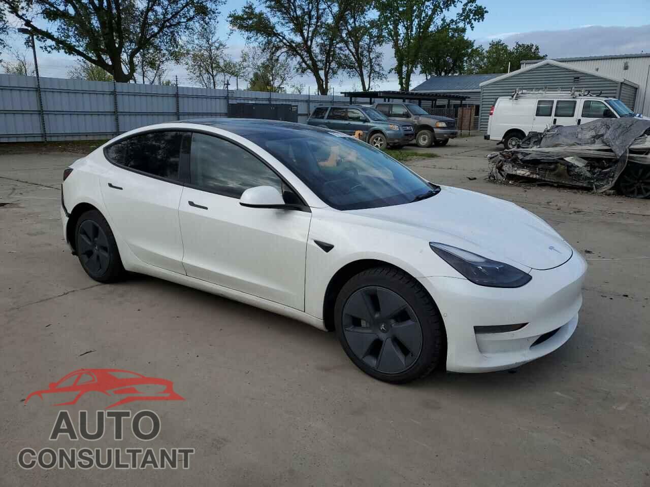 TESLA MODEL 3 2022 - 5YJ3E1EA5NF201715