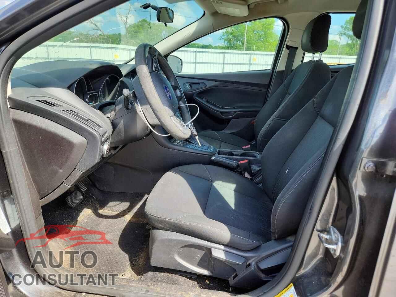 FORD FOCUS 2016 - 1FADP3E29GL389731