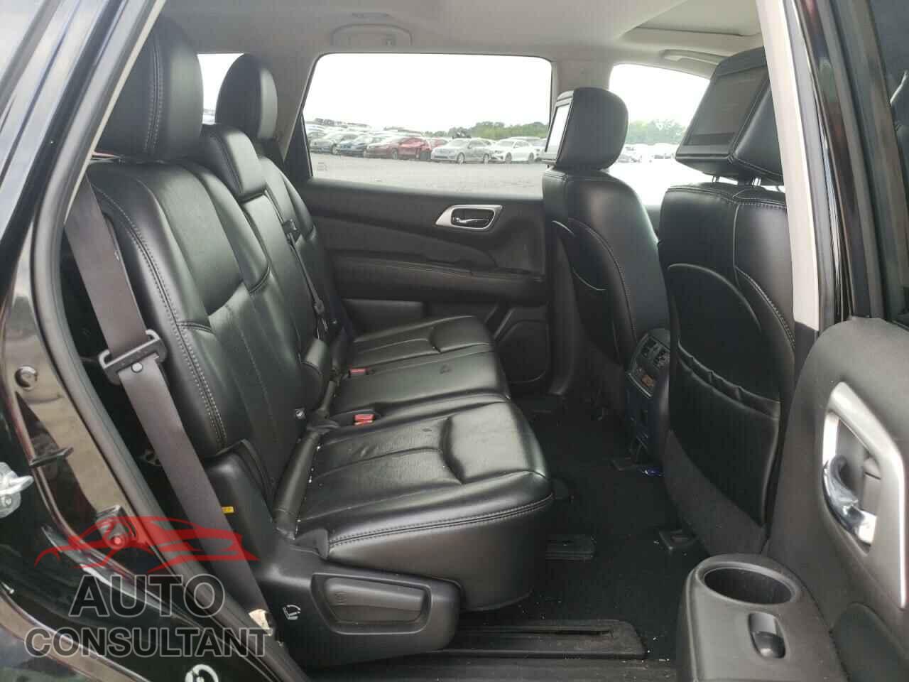 NISSAN PATHFINDER 2017 - 5N1DR2MM1HC618935