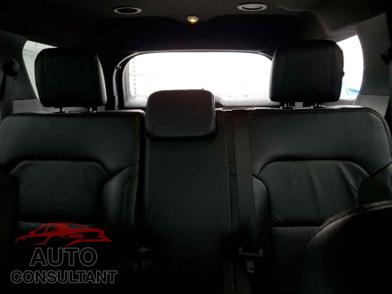 FORD EXPLORER 2018 - 1FM5K7D84JGA34326