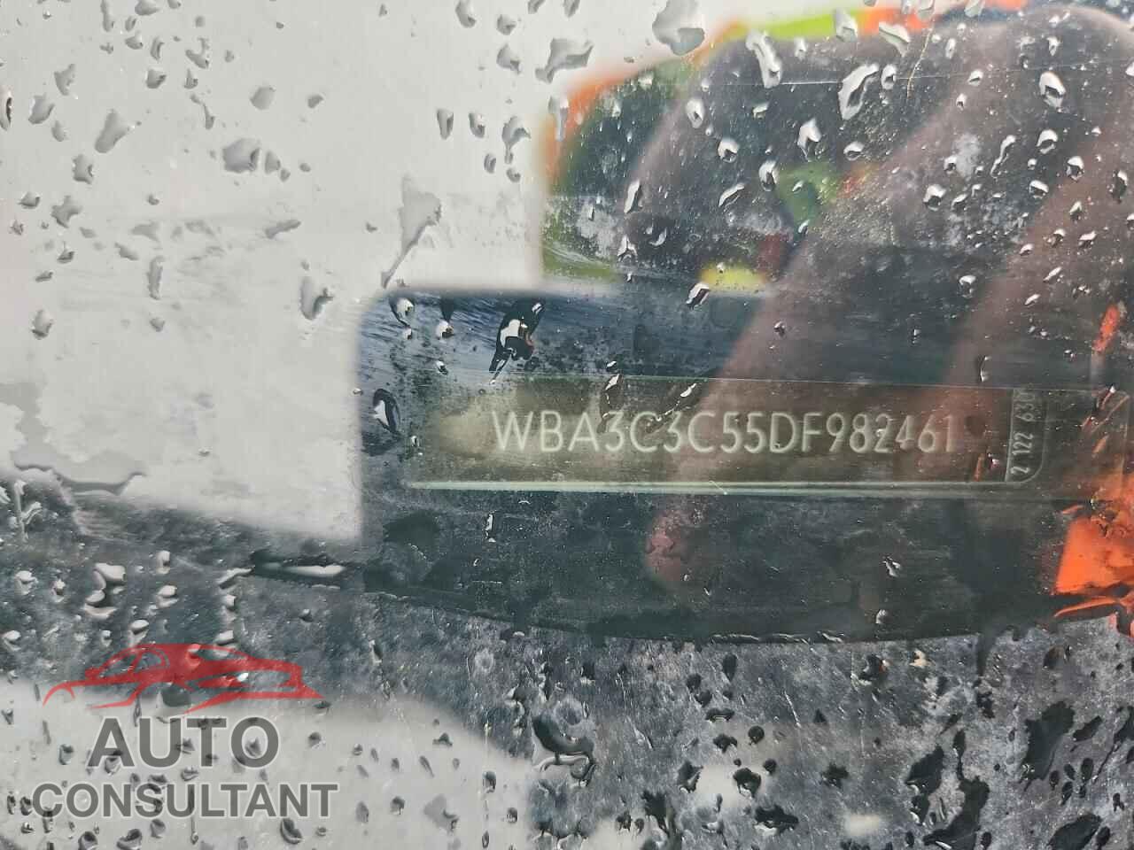 BMW 3 SERIES 2013 - WBA3C3C55DF982461