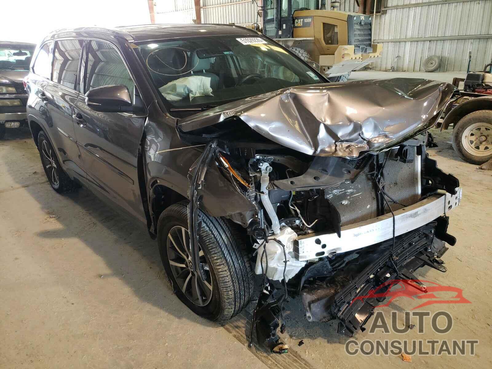 TOYOTA HIGHLANDER 2018 - 5TDKZRFH3JS549495