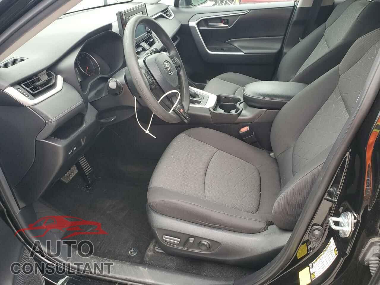 TOYOTA RAV4 2021 - 2T3W1RFVXMW112496
