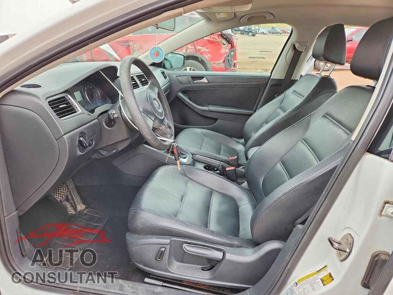VOLKSWAGEN JETTA 2014 - 3VWD17AJ2EM424201