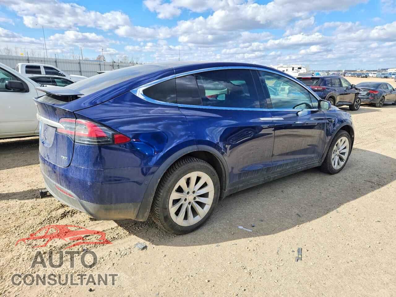 TESLA MODEL X 2017 - 5YJXCAE29HF051645