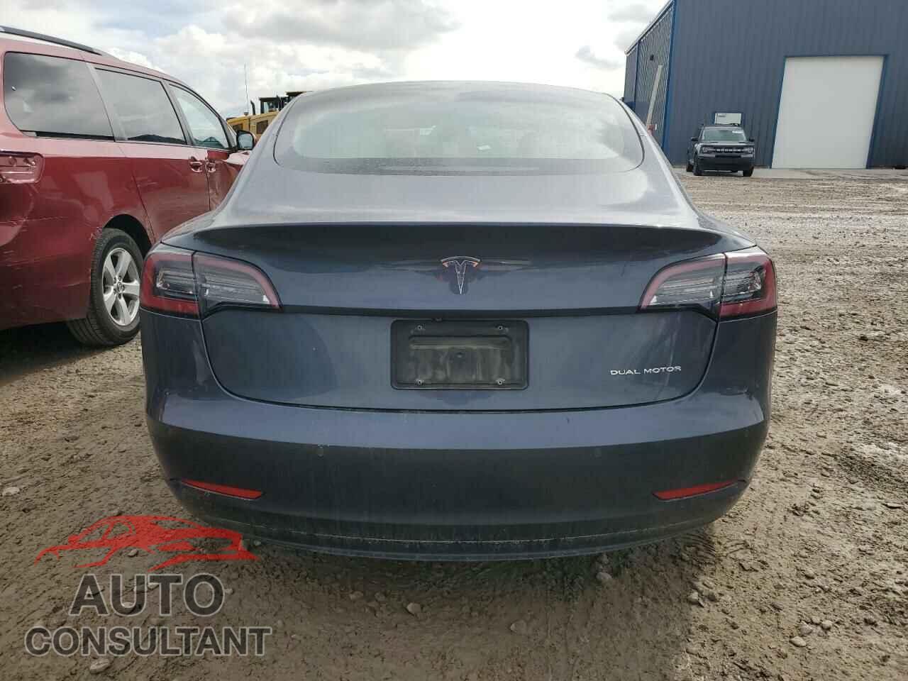 TESLA MODEL 3 2022 - 5YJ3E1EB0NF352700