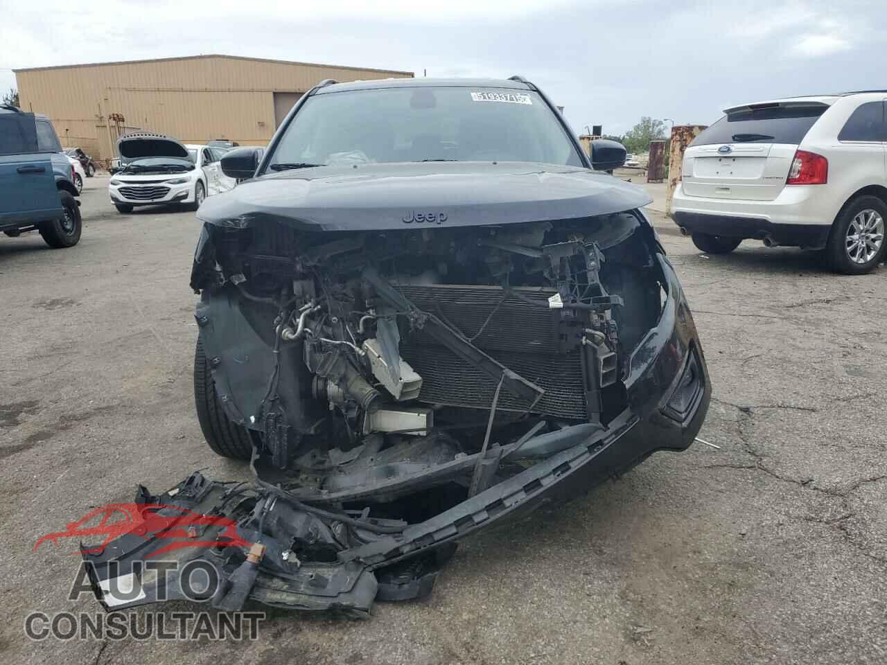 JEEP COMPASS 2018 - 3C4NJDBB4JT402892