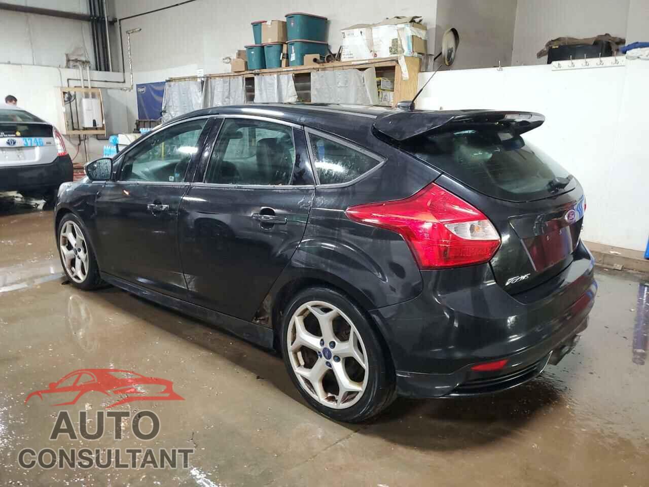 FORD FOCUS 2013 - 1FADP3L96DL379900