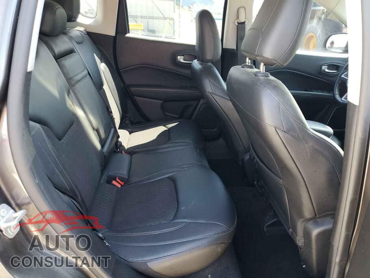 JEEP COMPASS 2017 - 3C4NJCBB8HT653337