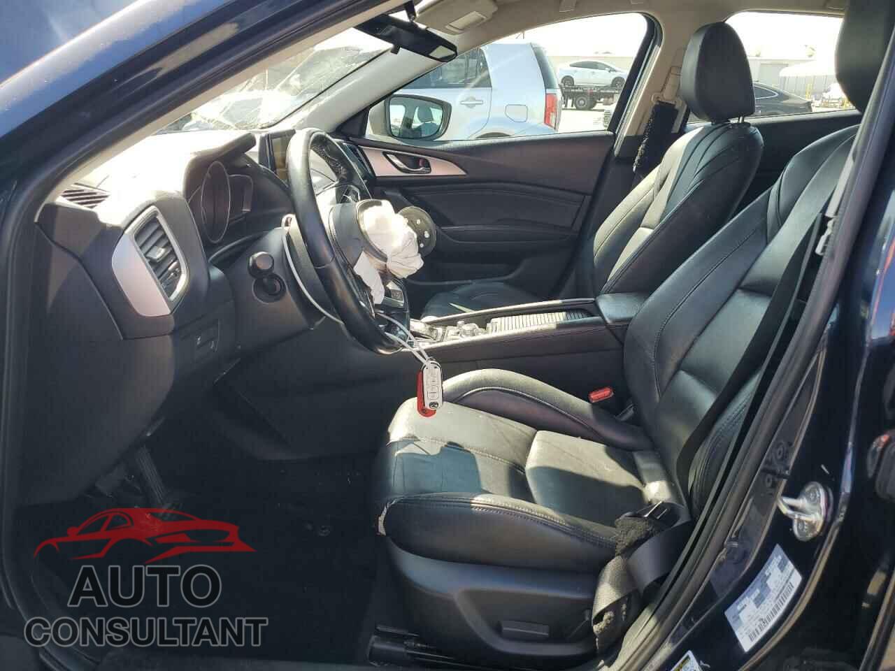 MAZDA 3 2017 - 3MZBN1L7XHM118524