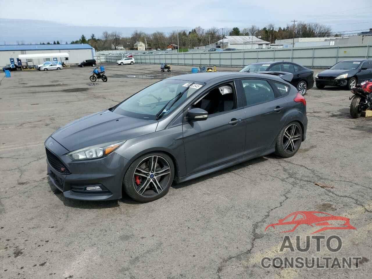FORD FOCUS 2017 - 1FADP3L97HL310266