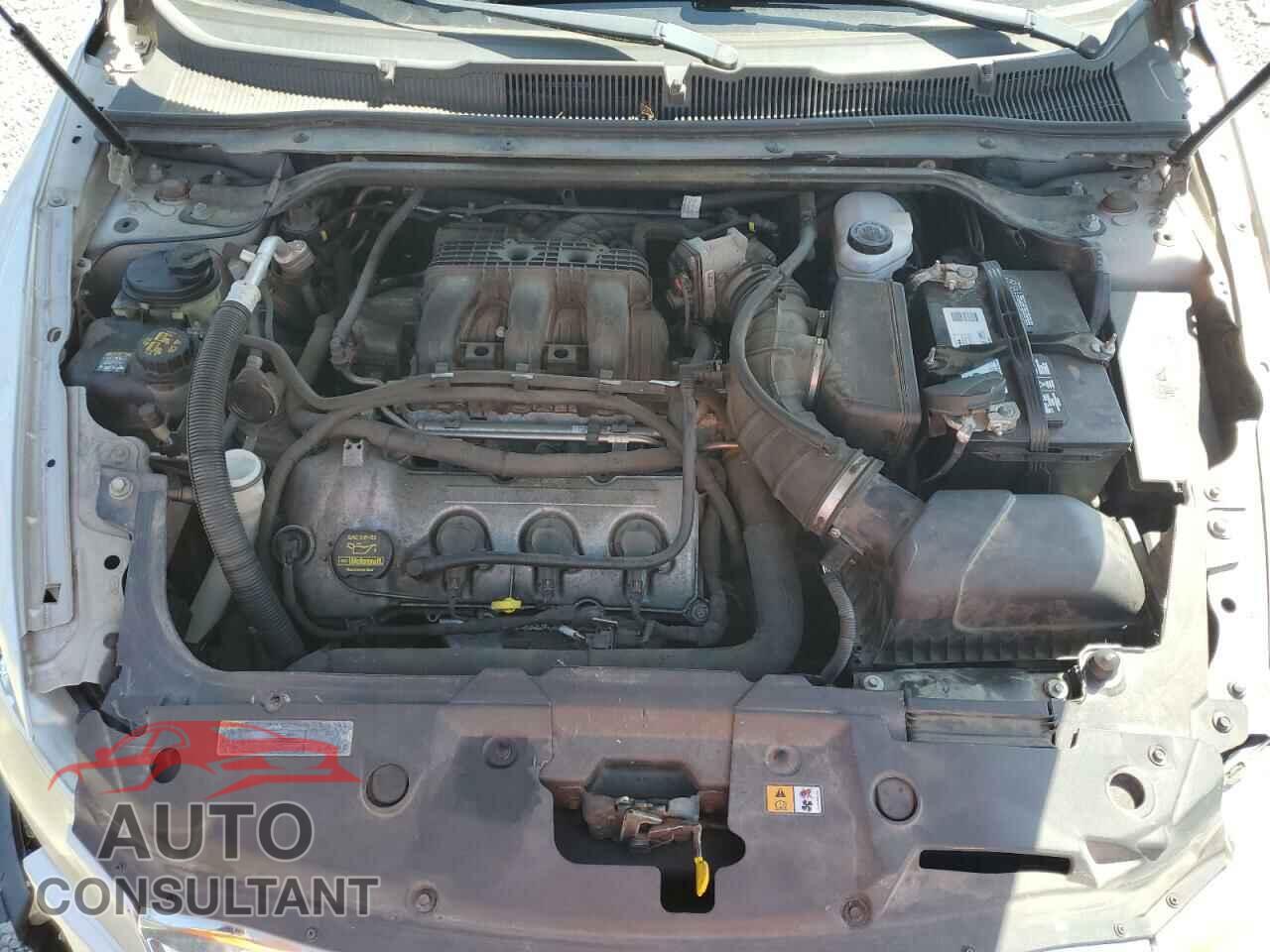 FORD TAURUS 2011 - 1FAHP2FW5BG165225