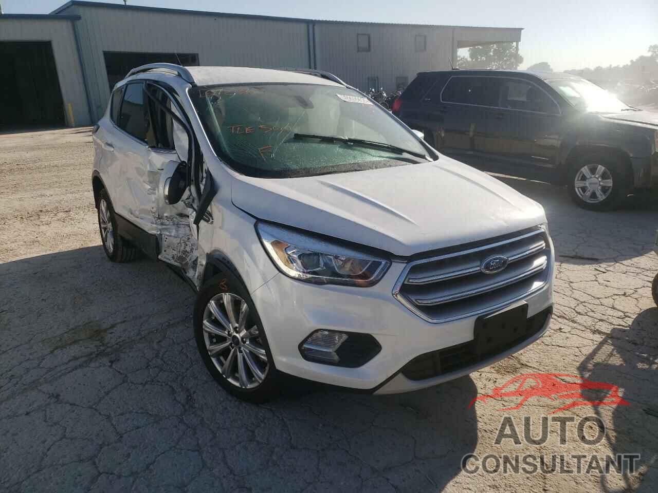FORD ESCAPE 2017 - 1FMCU0J97HUB72363